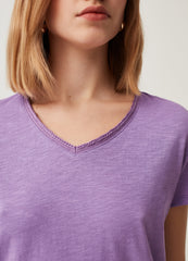 T-shirt with cable trim