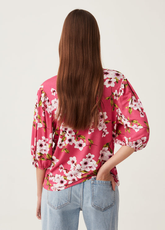 Floral T-shirt with puff sleeves