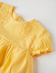 فستان زيبي مطرز للبنات الصغار، اصفر